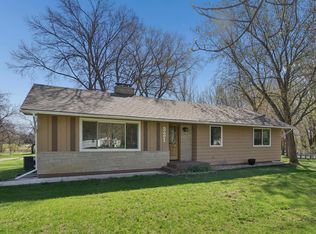 921 S Meadow Rd, Litchfield, MN 55355