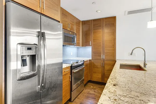 Rented by LG Fairmont Group | media 27