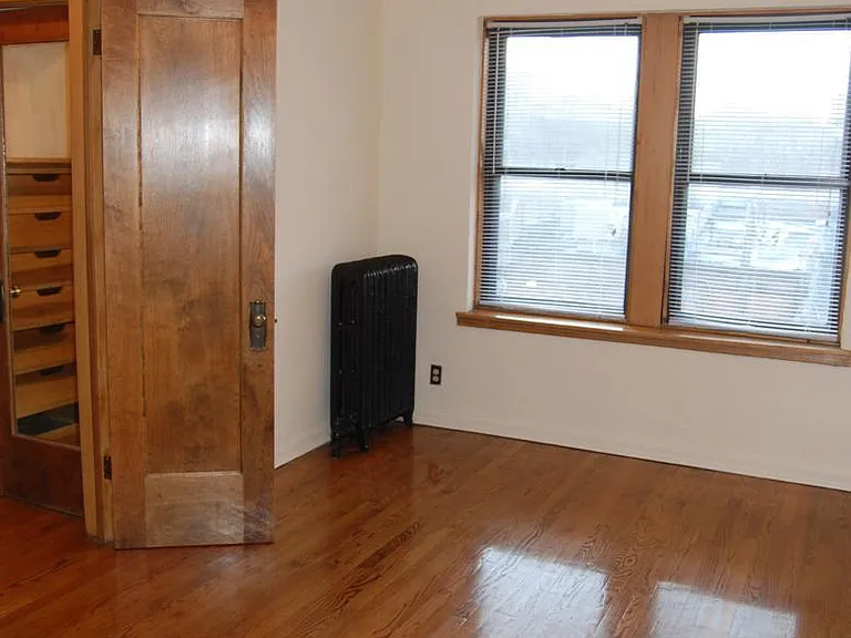 644 West Surf — Photo 46