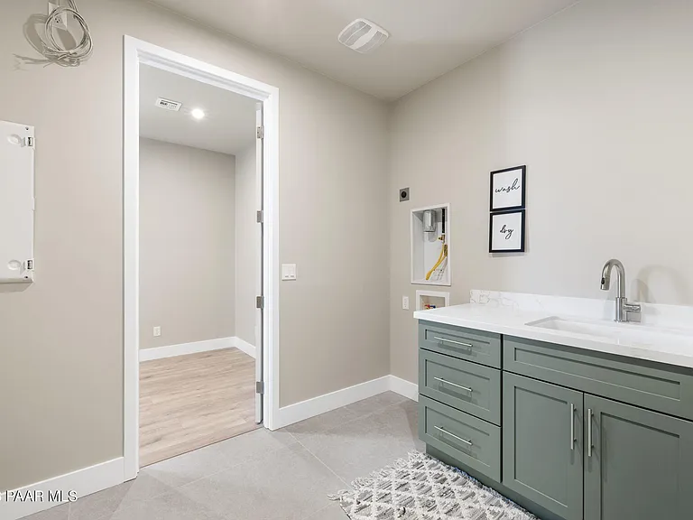 5505 E Edgar Way — Photo 19
