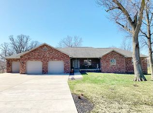 6631 Ryan Ct, Cantrall, IL 62625