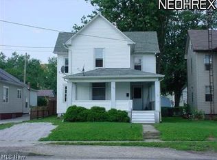 136-136 1/2 21st St, Sebring, OH 44672