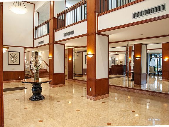 2nd image of 2851 NE 183rd St APT 1011E