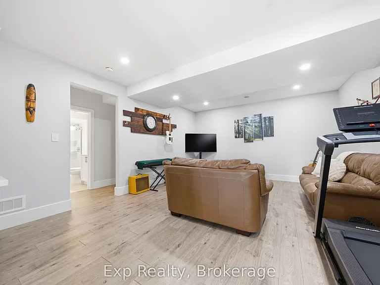 52 Meagan Ln — Photo 37