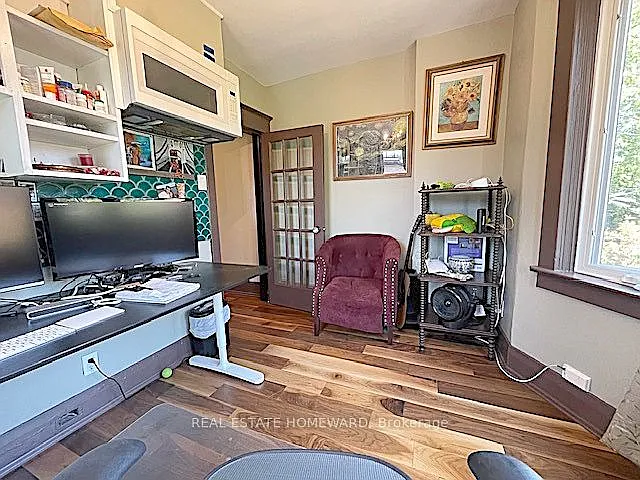 29 Appleton Ave — Photo 30