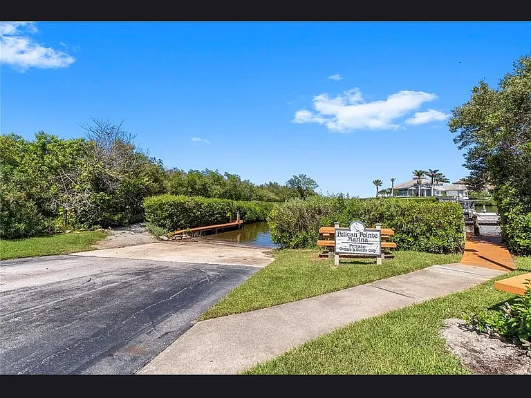 9600 Riverside Dr — Photo 41