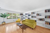 photo property thumbnail