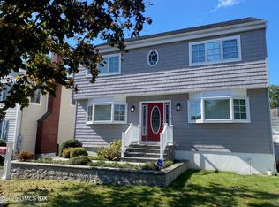 6 Cos Cob Ave, Cos Cob, CT 06807