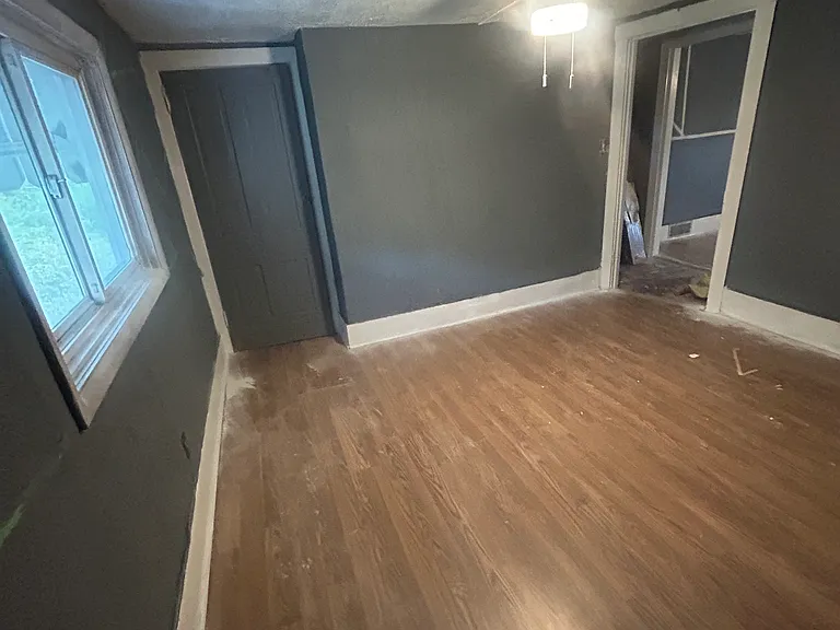 618 McMahon Ave — Photo 3