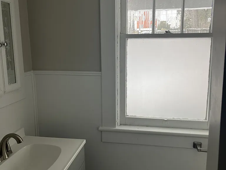 136 Westminster Ave #2 — Photo 11