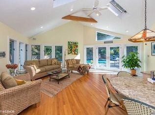 19 Baldwin Blvd, Bayville, NY 11709