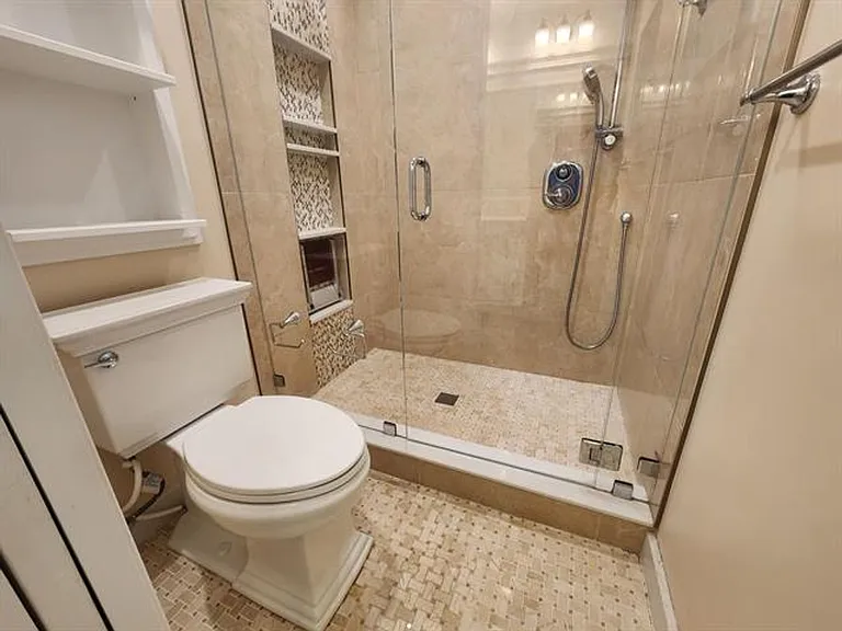 250 E Riverbend Dr — Photo 17