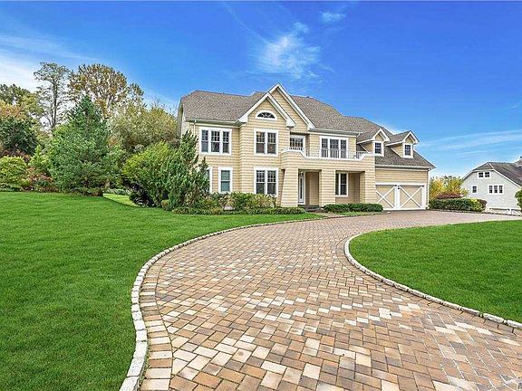 2nd image of 54 Pembroke Dr