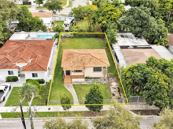831 NW 21st Ct, Miami, FL 33125