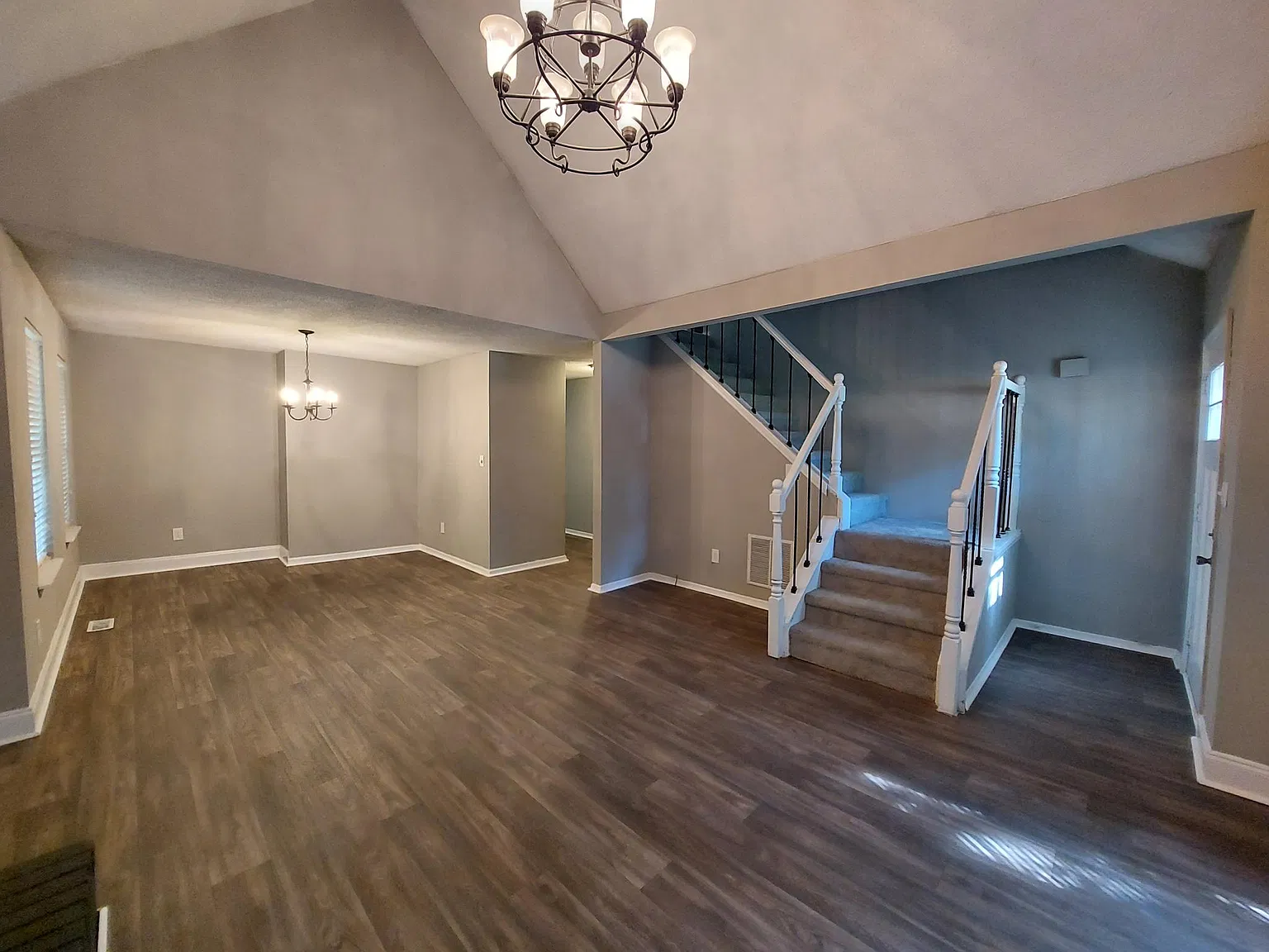 4 bed, 2.5 bath, 1736 sqft, $2,100 — Photo 2