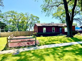 1035 E Lilac Dr, Palatine, IL 60074