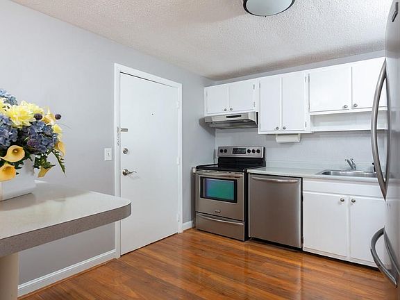 2nd image of 333 Central St APT 2B
