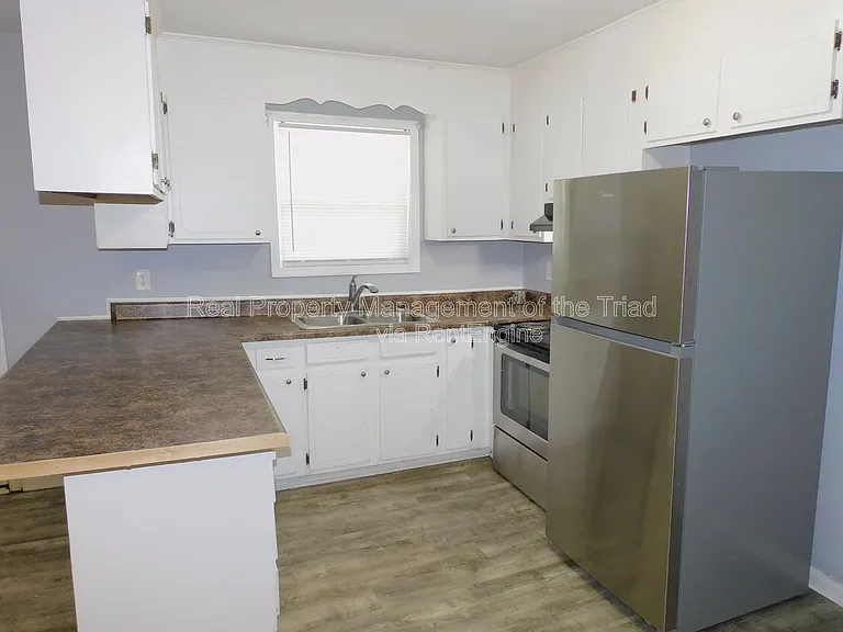 2406 Markwood Ln SE #C — Photo 6