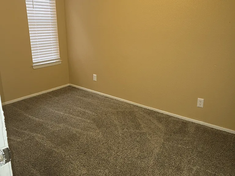 Sandpiper Apartments & Storage — Photo 11