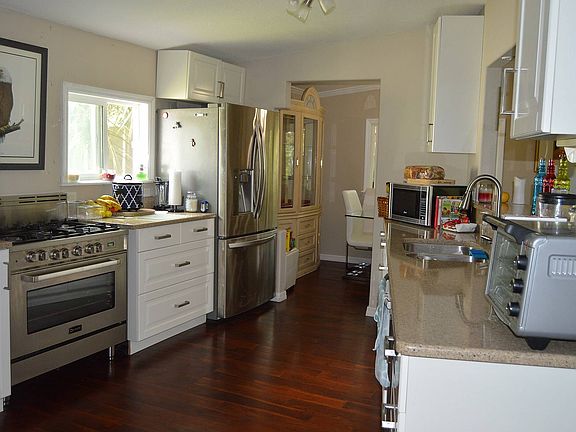 4th image of 1250 Lakeview Dr Lot 46