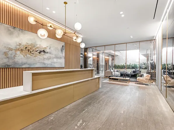 500 West 45th Street image 8 of 17