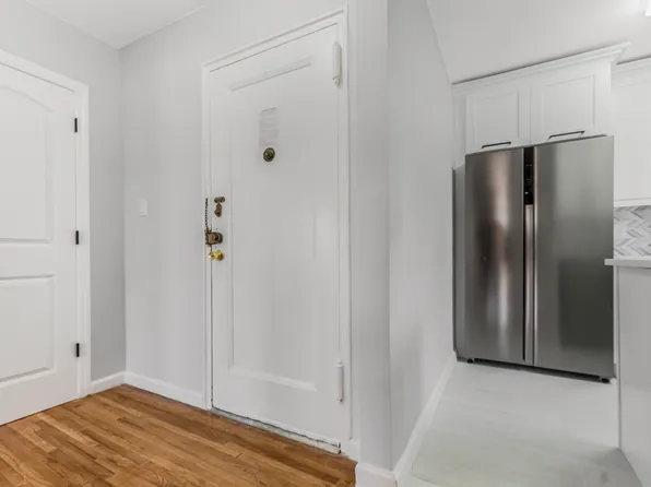 144-20 78th Road image 17 of 24