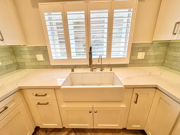 10604 Valley Spring Ln #106 — Photo 6