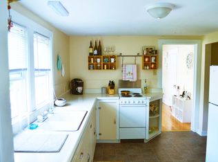 1103 W Church St APT 4, Champaign, IL 61821