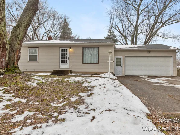 1365 Lancaster Ave NW, Grand Rapids, MI 49504