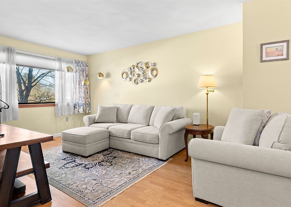 1st image of 130 Farrwood Dr Unit 130