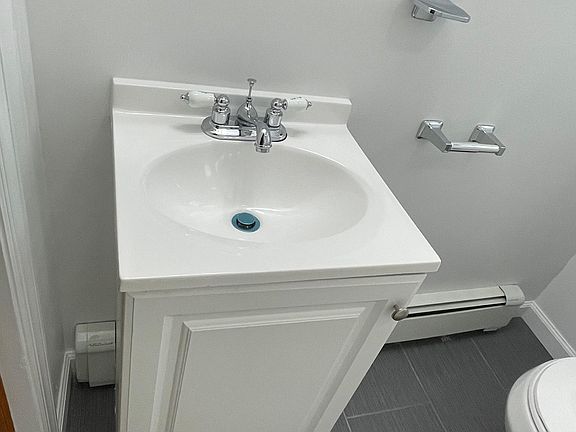 4th image of 4333 Lanza Ave #1