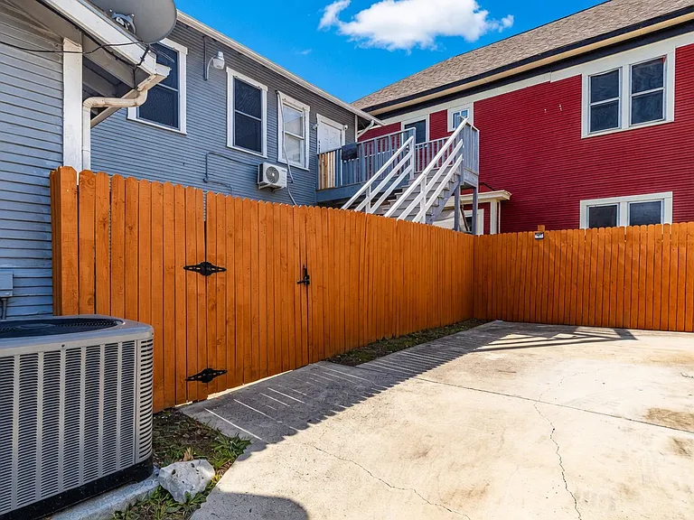 723 E Euclid Ave — Photo 46