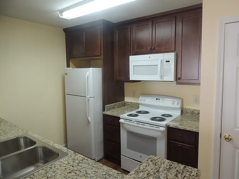 130 Kobe Dr — Photo 5