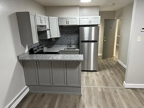 572 Essex St #2C Photo 1