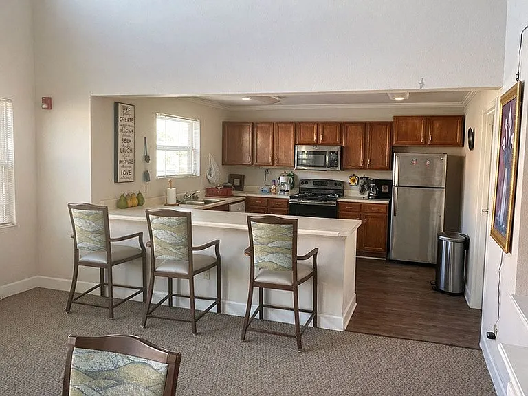 PENNYRILE SENIOR APARTMENTS — Photo 2