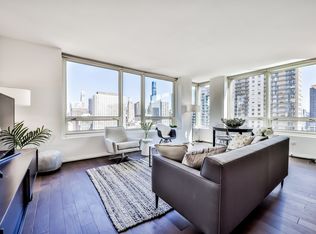 33 W Ontario St APT 32B, Chicago, IL 60654