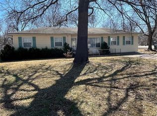 215 W Leighton St, Frontenac, KS 66763
