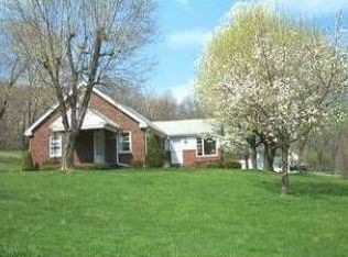 563 Kulps Rd, Barto, PA 19504