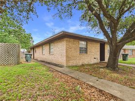 2208 Young Pl, Bryan, TX