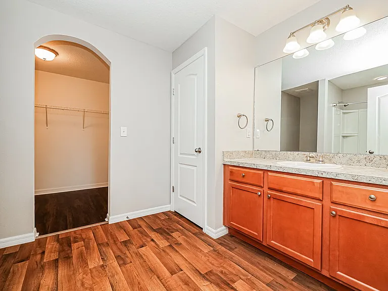 720 Chatham Walk Dr — Photo 10