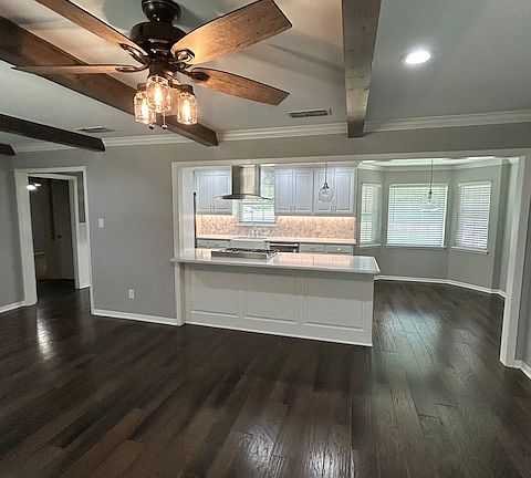 5th image of 8203 Clemson Dr
