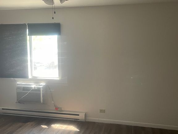 3rd image of 455 Park Ln #1-C