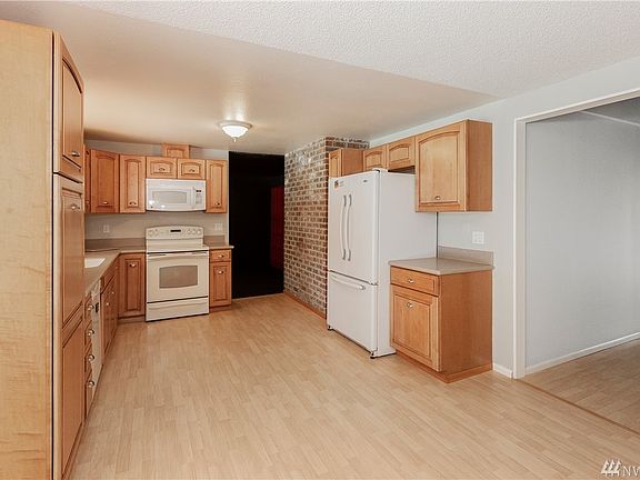 5th image of 7301 56th Avenue Ct NW