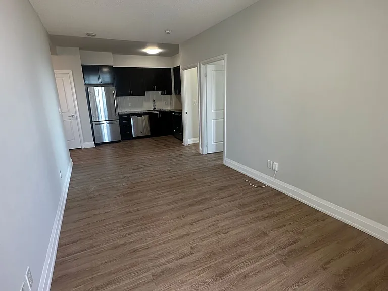 7171 Yonge St #2815 — Photo 2