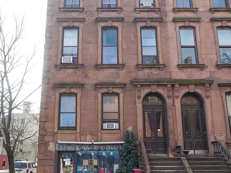 1st image of 1000 Spruce St #3R