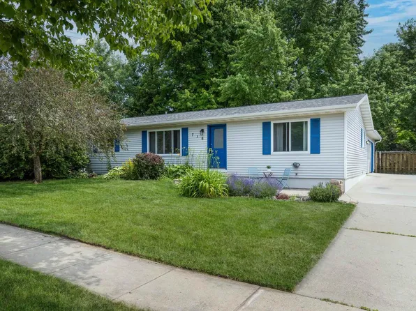 716 Crawford Drive, Cottage Grove, WI 53527