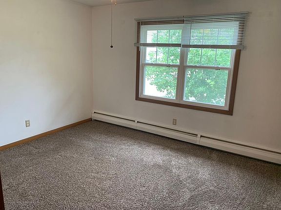 5th image of 419 7th St #4