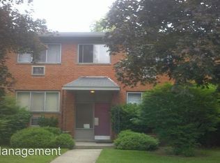 2601 W 13 Mile Rd APT 202, Royal Oak, MI 48073