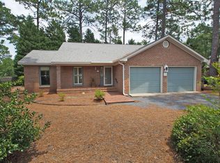 14 Sulky Ln, Pinehurst, NC 28374
