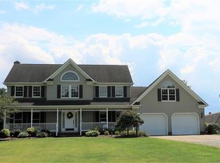 1693 Fox Lake Rd, Wooster, OH 44691